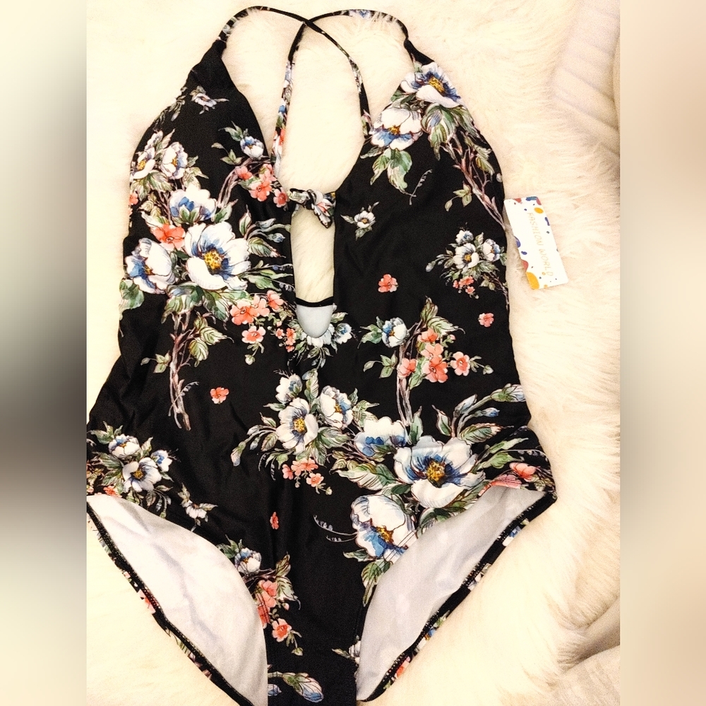 NWT Fashion World Floral One-Piece Swimsuit! ~ Size XL